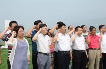 我司團(tuán)隊(duì)參加“愛(ài)老助殘”慈善活動(dòng)慶黨的生日